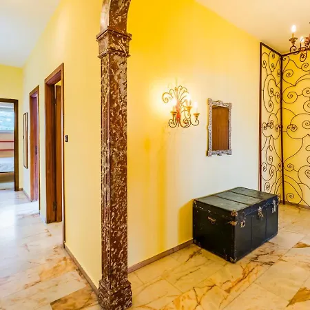 La Casa Di Alda Apartment *