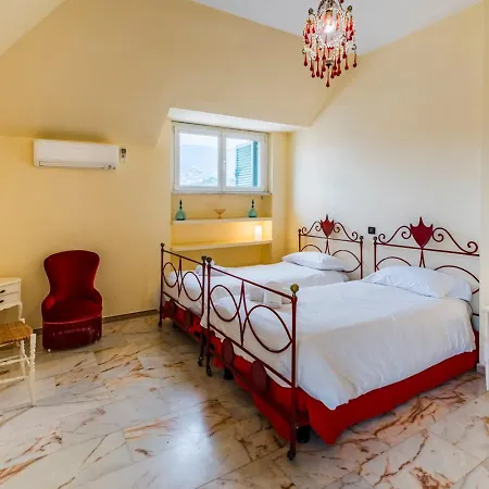 Apartment La Casa Di Alda